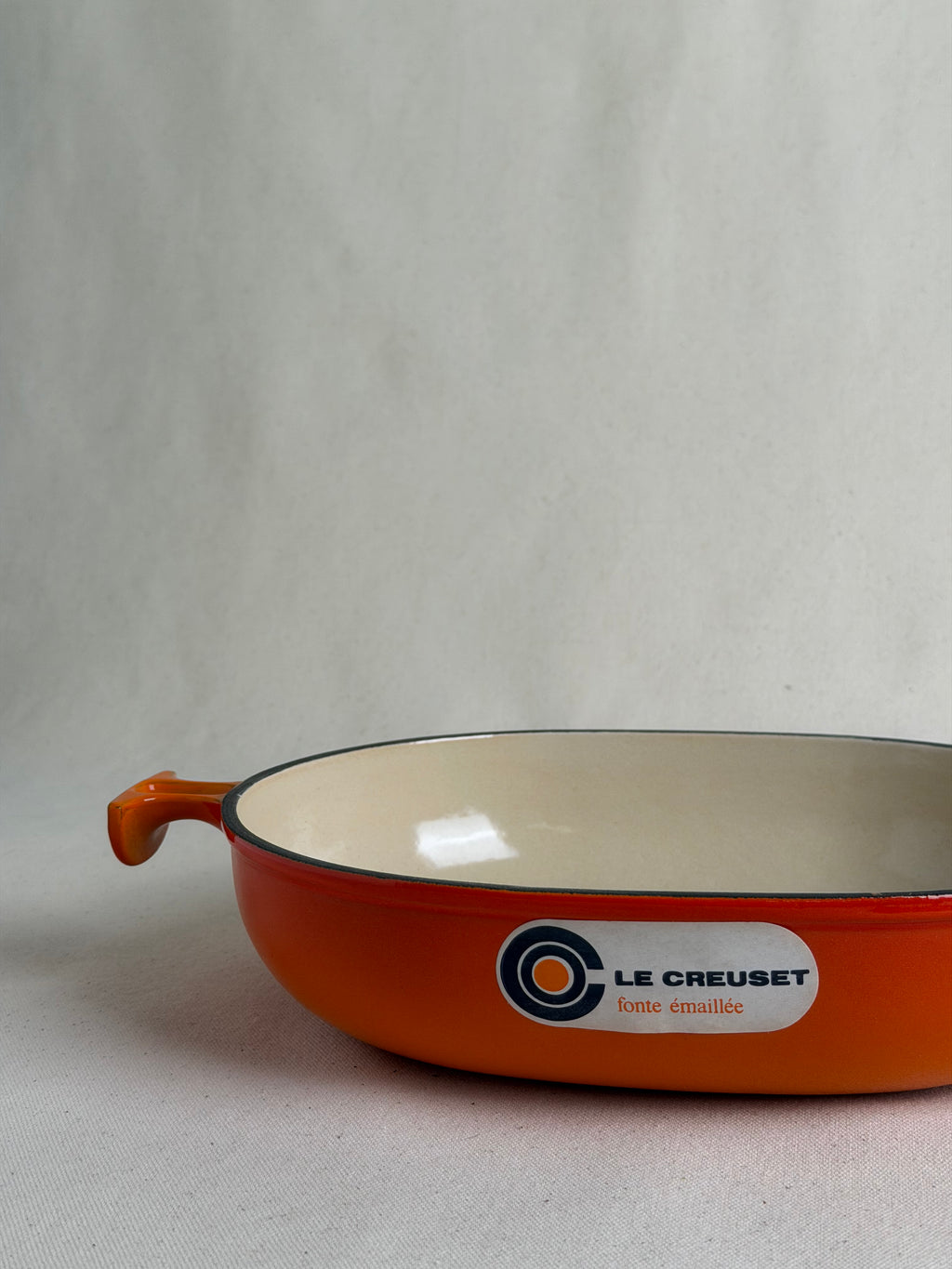 Raymond Loewy for Le Creuset Oval Gratin Dish, No. 26