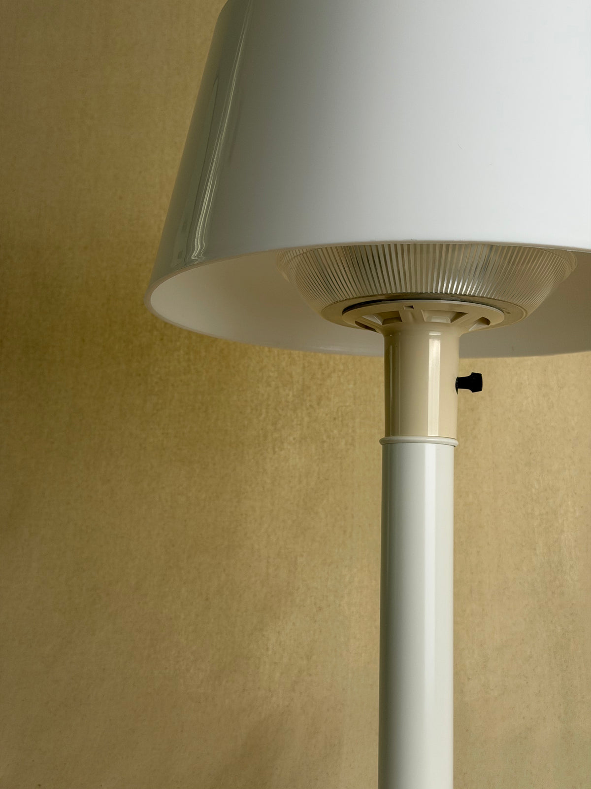 Gerald Thurston for Lightolier White Table Lamp, c. 1986