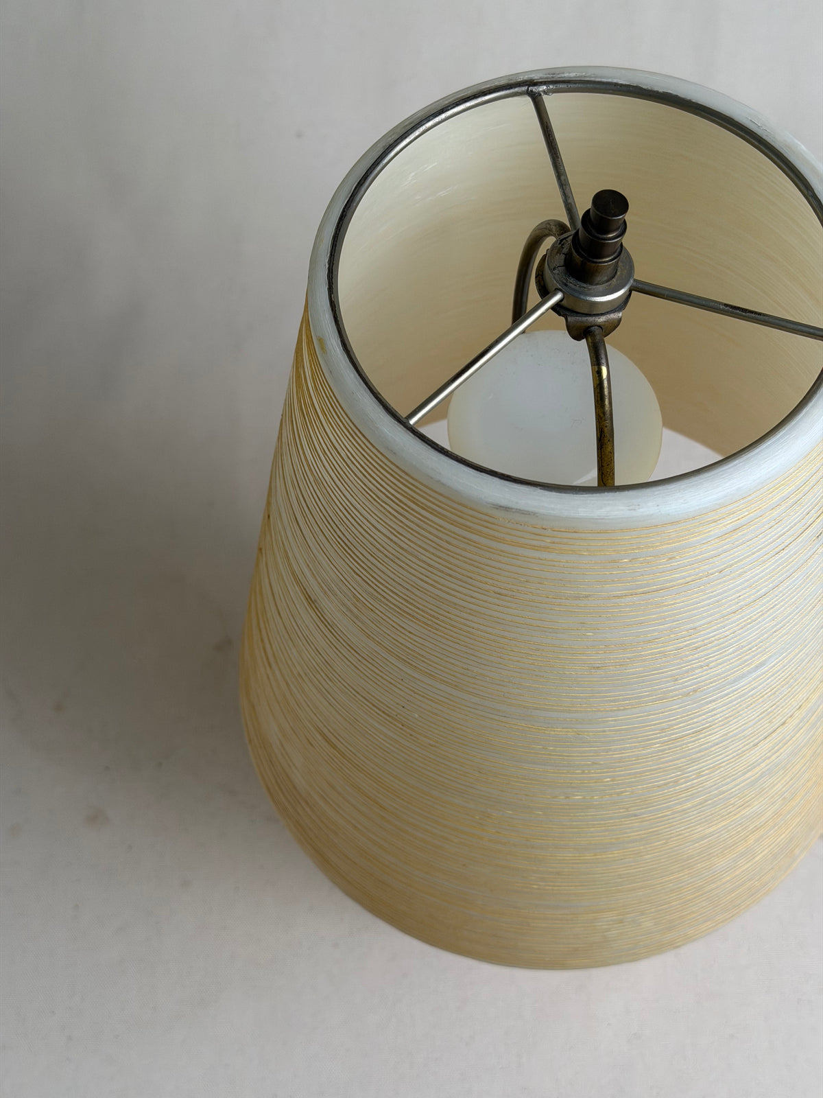 Lotte & Gunnar Bostlund Model 1200 Mustard Ceramic Table Lamp, Canada c. 1960s