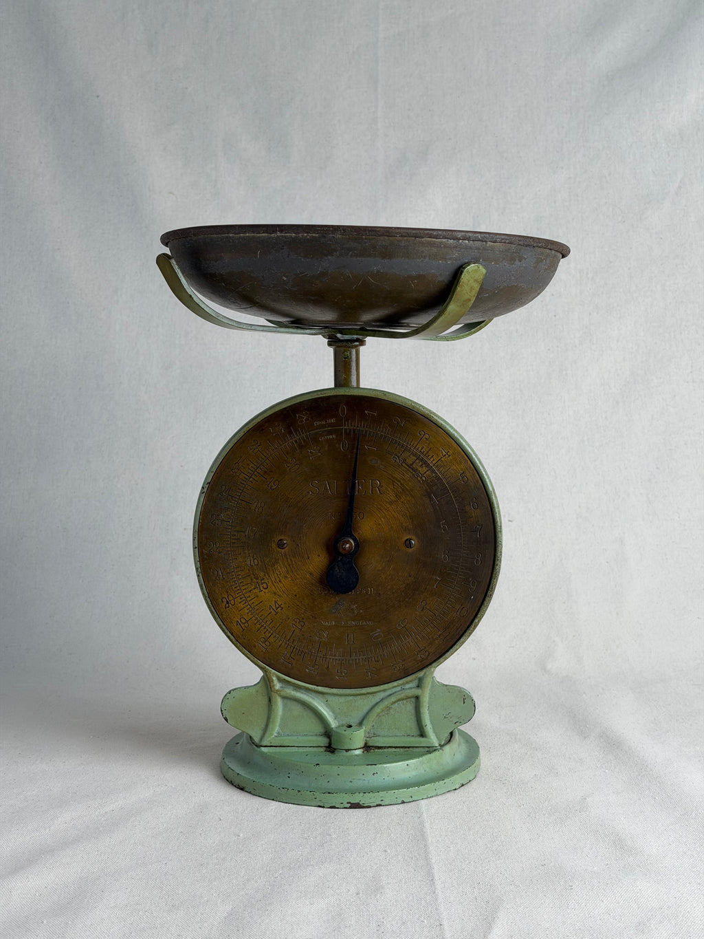 Antique Salter No. 50 28 lb Scale in Original Green, England, c. 1920s–30s